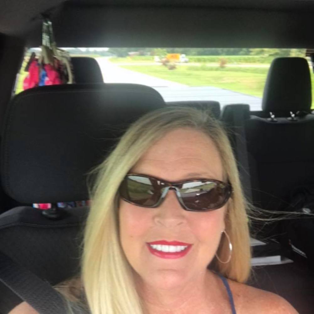 Meet your Posher, Angela